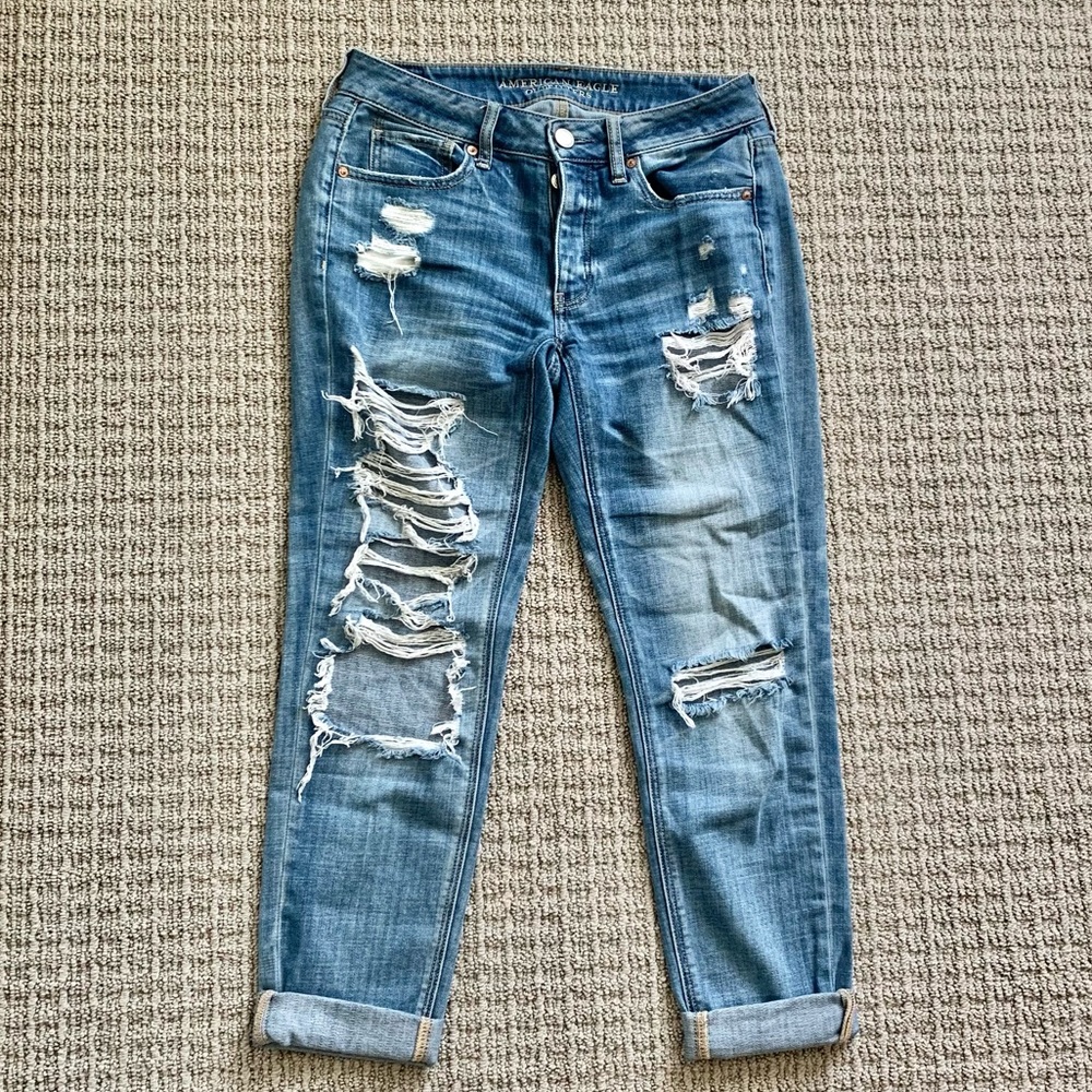 American Eagle Outfitters Ultra-Soft TomGirl Jeans - Size 2